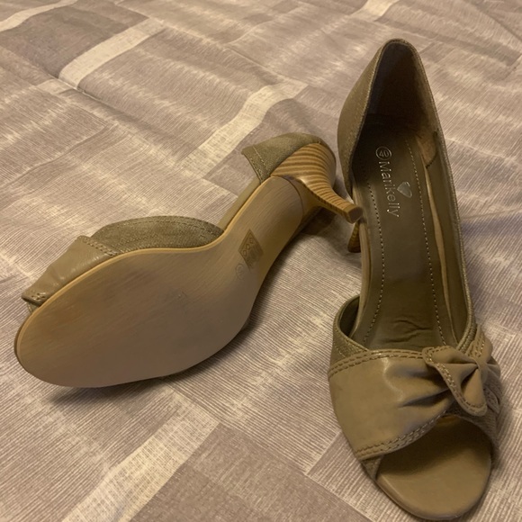 European heels - Picture 2 of 2